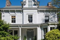 Timeless Country Charm: Inside a Home of Enduring Elegance