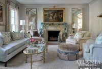 8 Irresistible Holiday Living Room Ideas to Steal for Your Home
