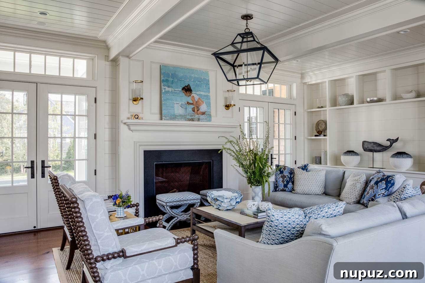 Laid-back elegance in a Chatham beach house living room