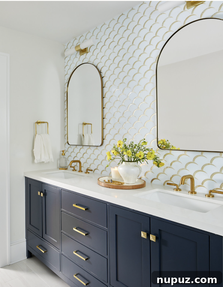 Stylish Family Homes: Interiors for Inspired Living 11 Coastal-inspired mudroom or utility space, combining practical storage solutions with a chic aesthetic.