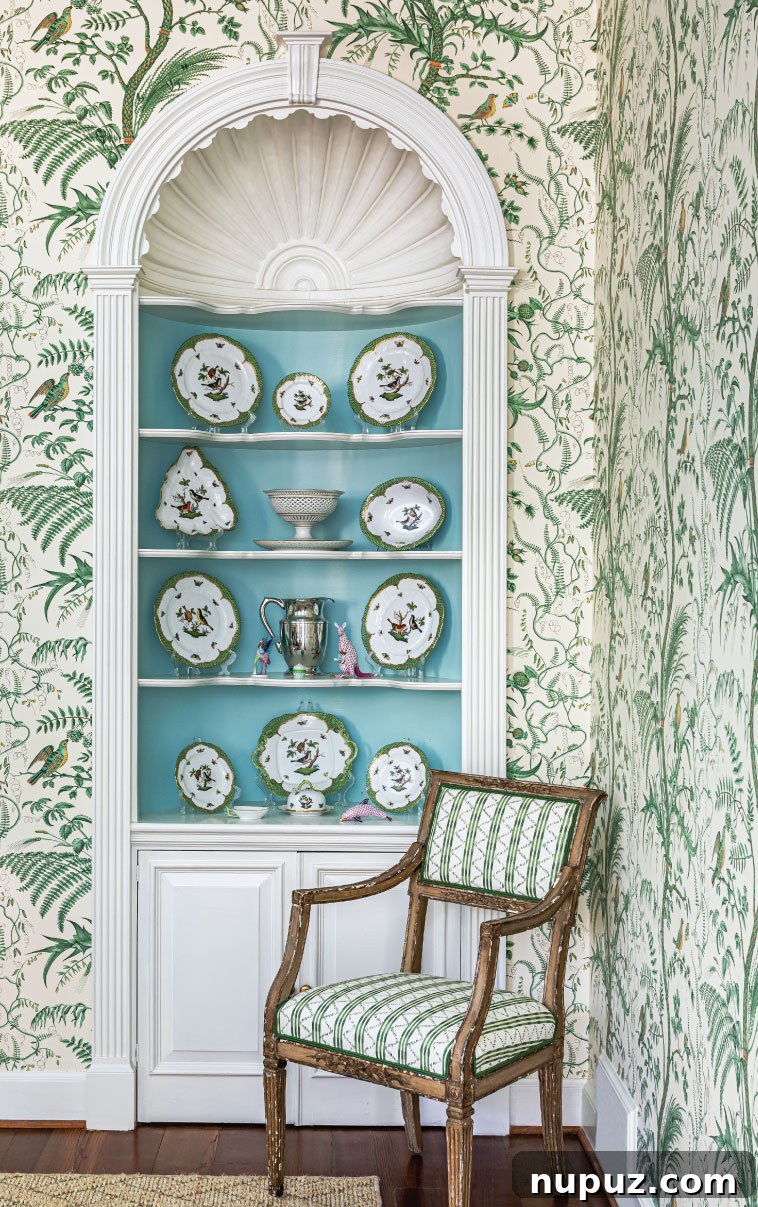 Timeless Elegance: 12 Classic Interiors to Inspire 7 Bright and airy breakfast nook or casual dining space by Alexa Stevenson, combining comfort with stylish design elements.