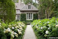 10 Breathtaking Botanical Escapes