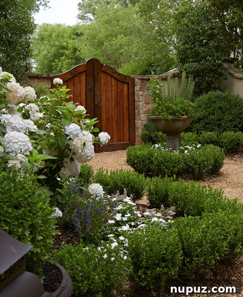 Enchanting Garden Gates - Nupuz