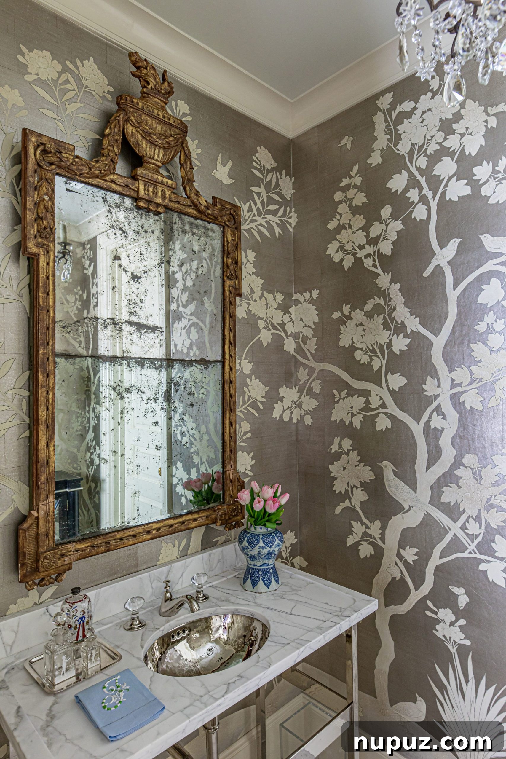 Lisa Henderson Interiors - Elegant Bathroom with Wallpaper