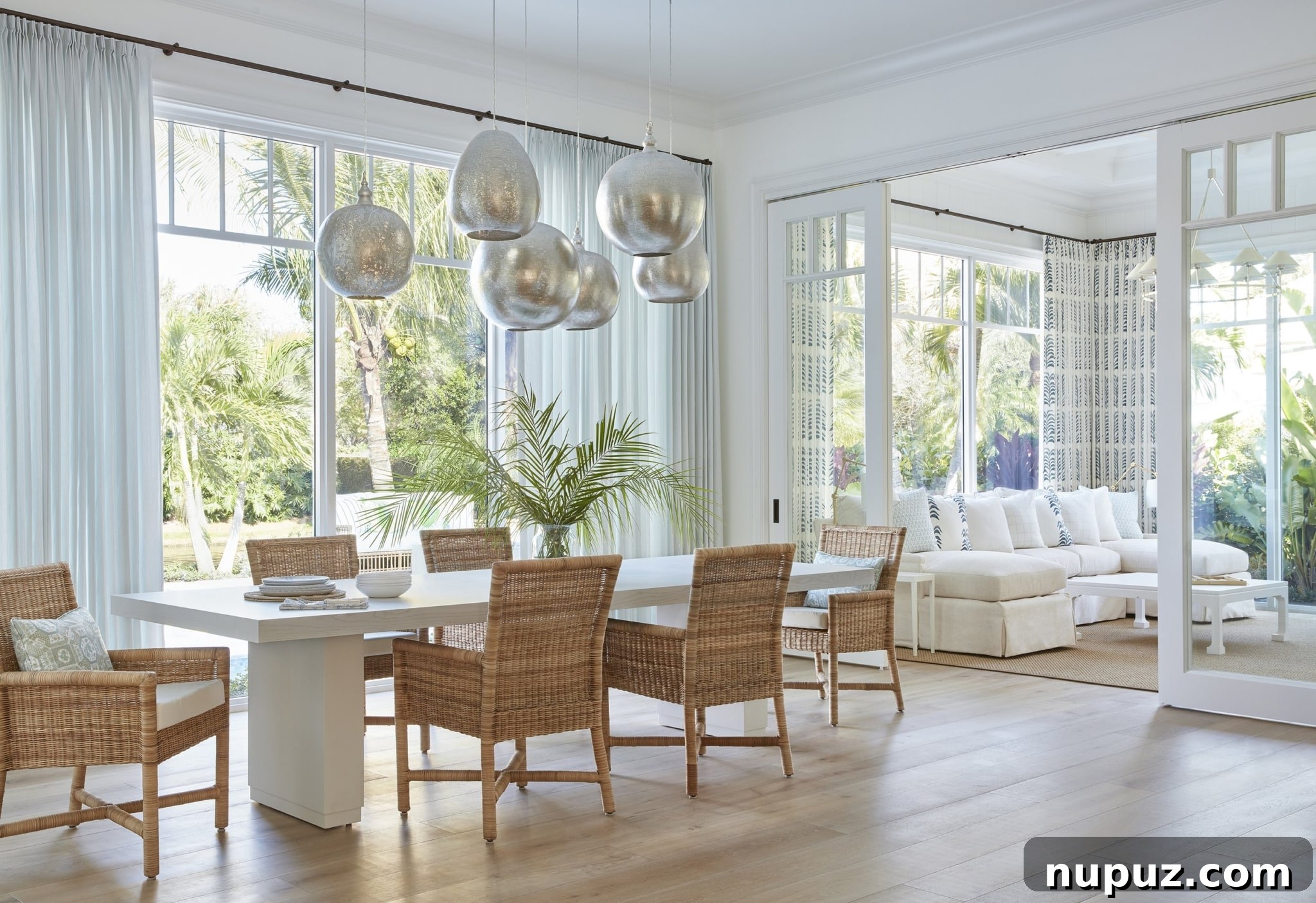 10 Jaw-Dropping Dining Rooms That Offer a Heavenly Escape 3 Elegant dining space with coastal accents by Kara Miller Design