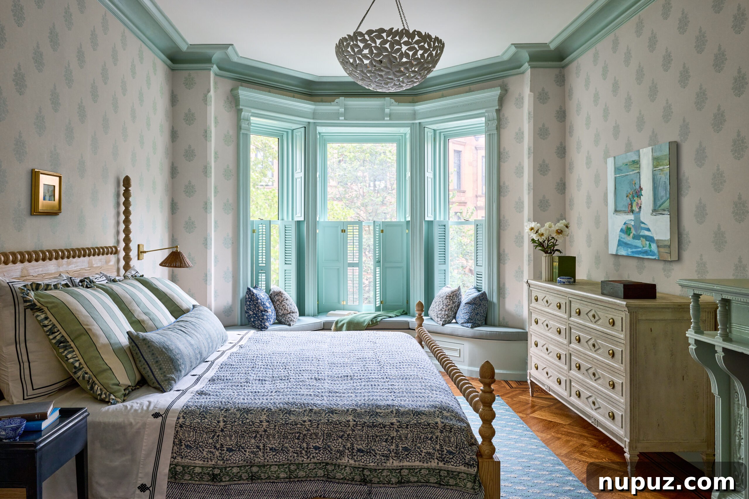 Thoughtful home decor details by Jennifer Hunter Design