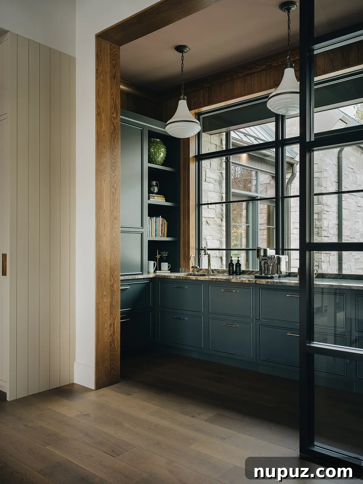Inside a Modern River House: Jean Stoffer Design Tour 9 Butler's pantry designed by Jean Stoffer, photographed by Stoffer Photography Interiors