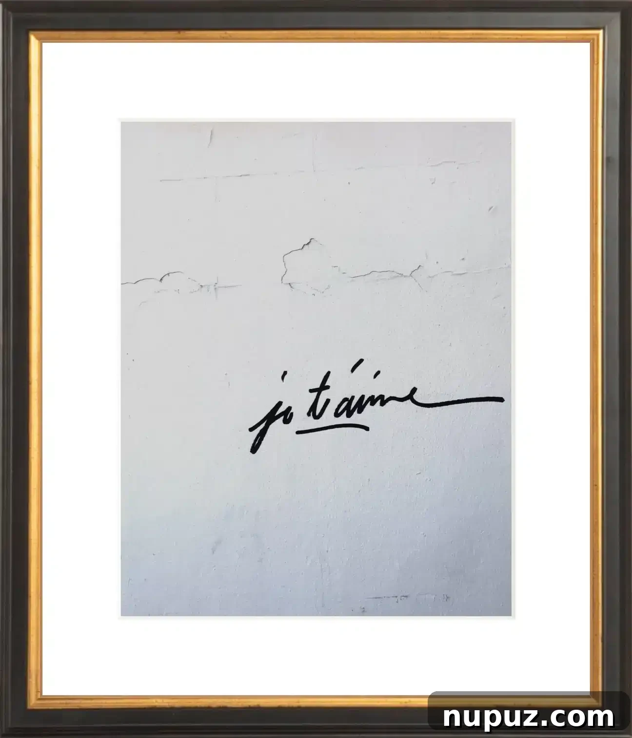 New Arrivals - interior vignette